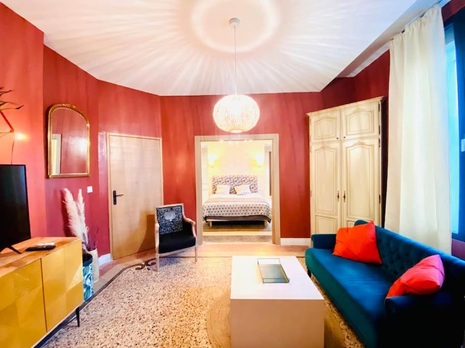 נים La Suite 2 Pieces Lit Queen Size Entree Privee מראה חיצוני תמונה