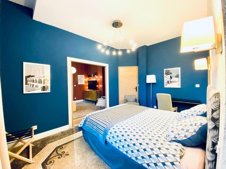 נים La Suite 2 Pieces Lit Queen Size Entree Privee מראה חיצוני תמונה